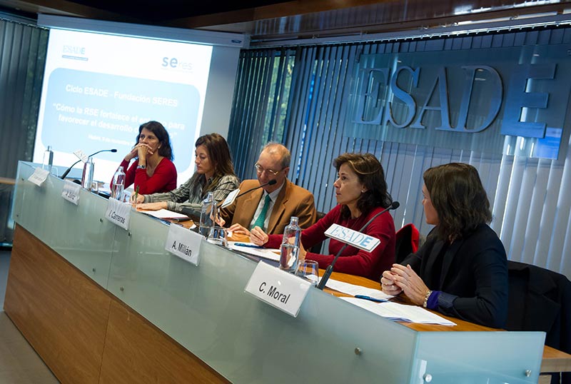 Fundación Accenture, Ferrovial y Telefónica coinciden en ESADE en la importancia de la empresa para transformar la sociedad